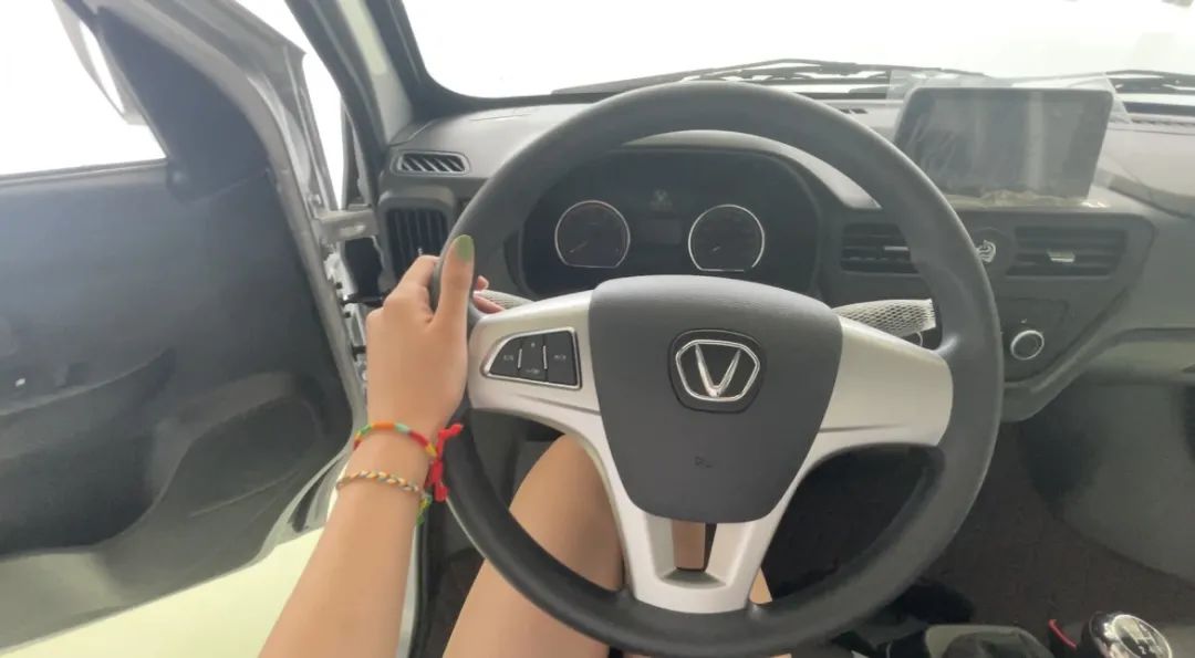 1712112002695827.jpg 成功斑马方向盘.jpg