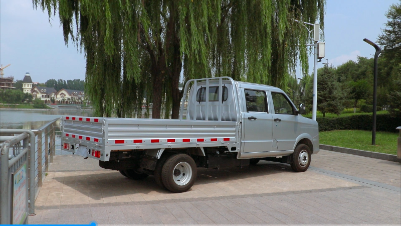 1718850181871299.png 角马公园侧面实图.png